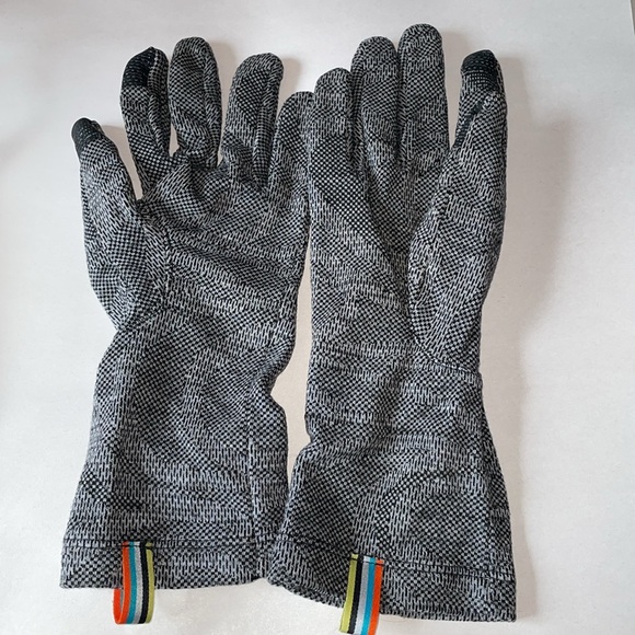 SmartWool Merino 250 patterned gloves - Picture 2 of 5